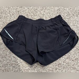 Lululemon Black Hottie Hot Shorts 2.5”